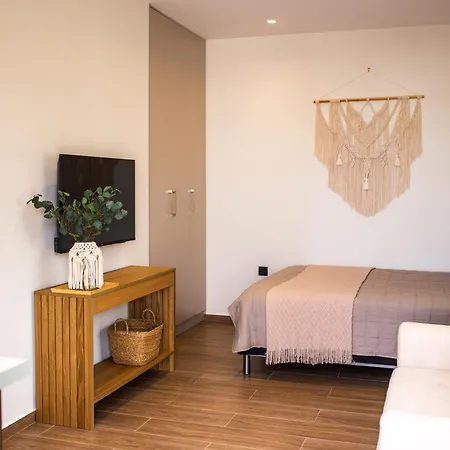 The Boho Breeze Pansiyon İstanköy